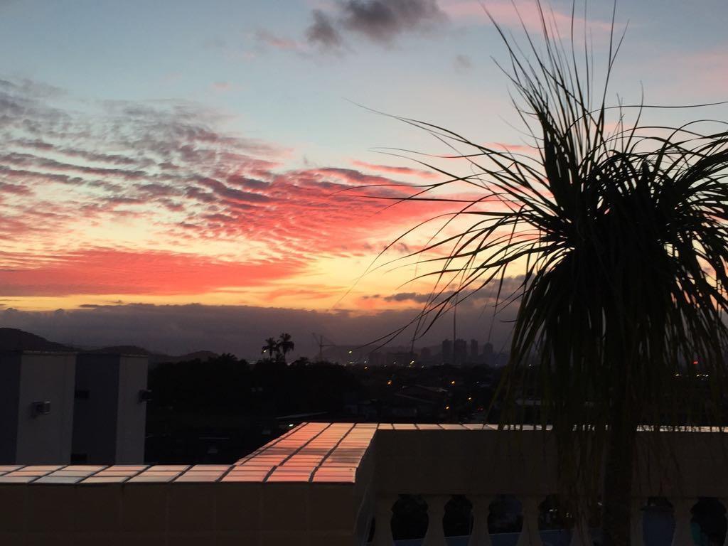 Cobertura De 3 Quartos Com Hidromassagem E Vista Do Por-do-sol Guaruja
